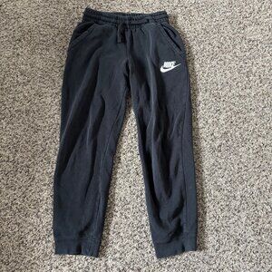 Nike Boys Black Jogger Sweatpants Standard Fit Size L Cotton Blend
